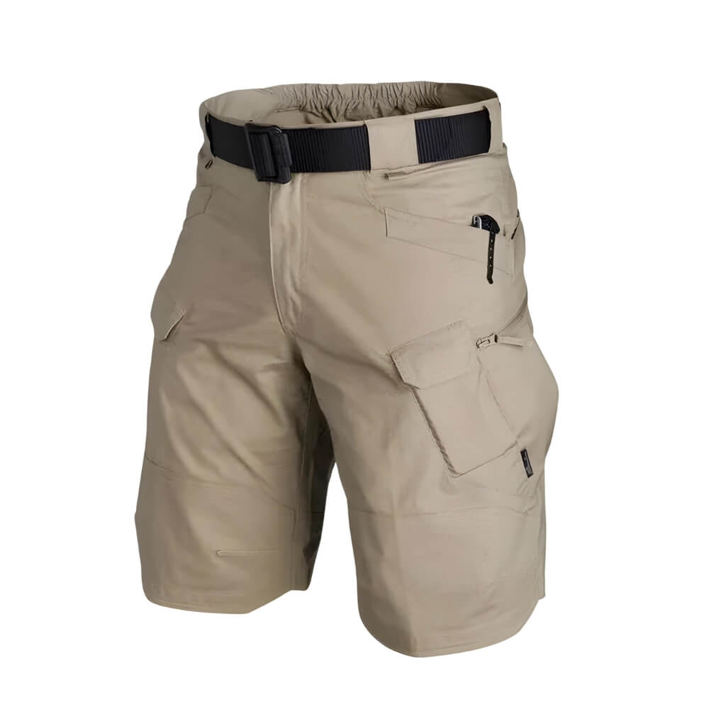 Taktische Cargo-Shorts in Khaki mit robustem Material und verstellbarem Gürtel – perfekt für Wanderungen und Camping.
