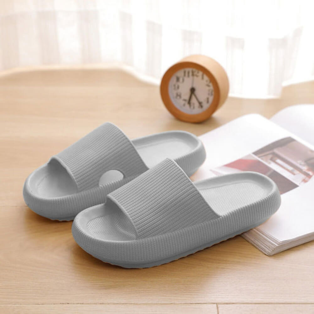  CloudSteps Slipper in Mintgrün – orthopädische Hausschuhe mit dick gepolsterter Sohle.