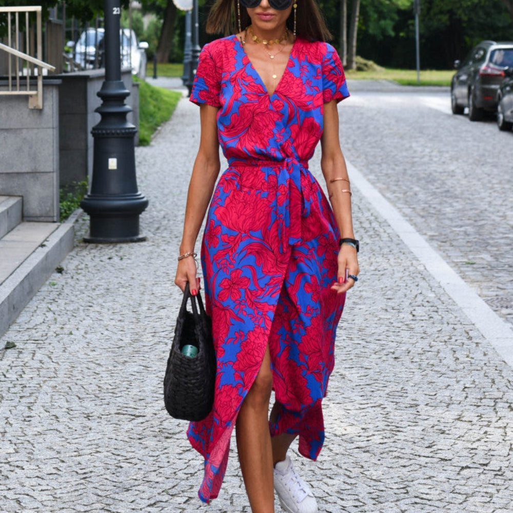 Sommerkleid mit Blumenmuster – Elegant & Lässig für Alltag & Urlaub