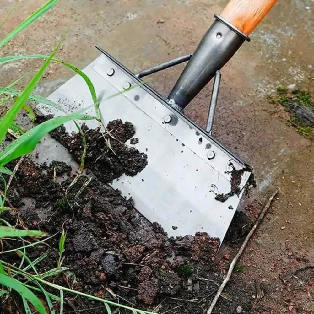 Leistungsstarke Schaufel mit verstärktem Stahl für anspruchsvolle Gartenarbeit.