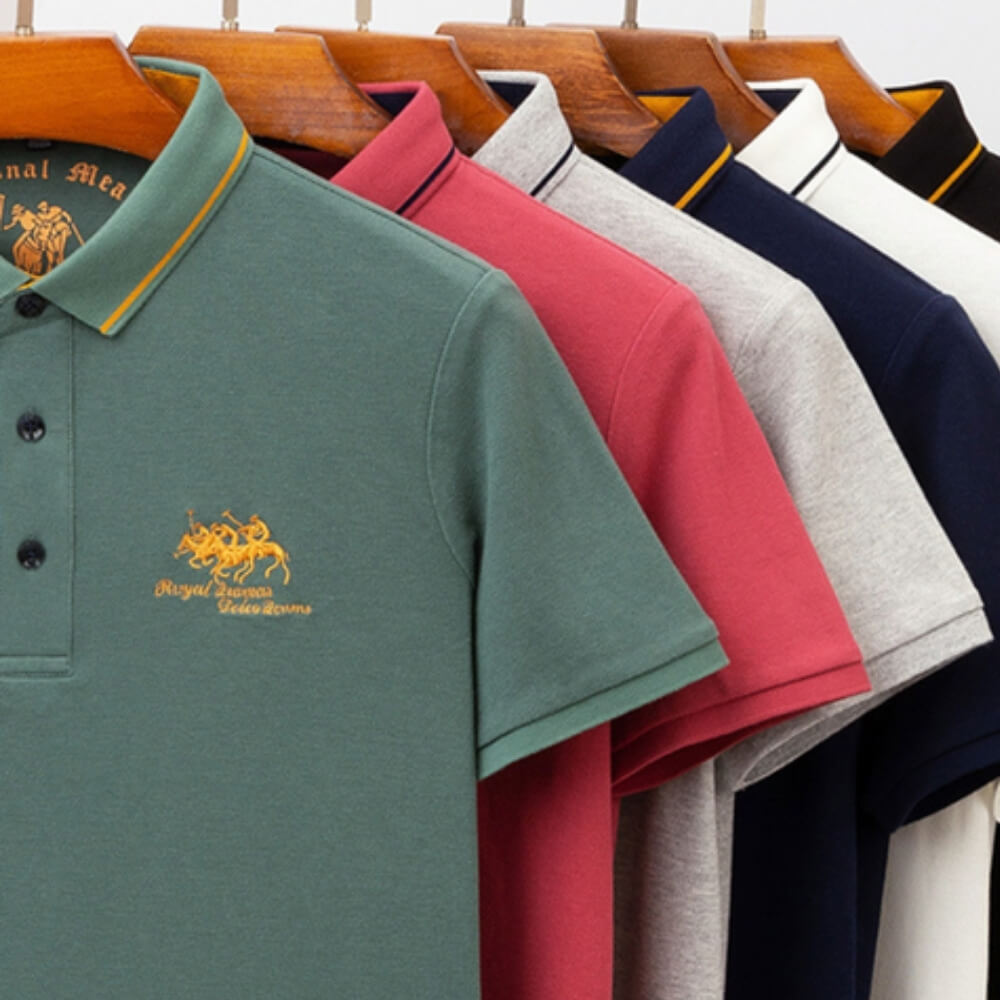 Polo-Shirts in verschiedenen Farben mit eleganter Stickerei und modernem Schnitt.