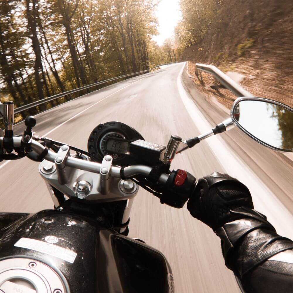 GripStark Handgelenkbandage Schwarz für Motorradfahrer – Kompression und Stabilität beim Fahren